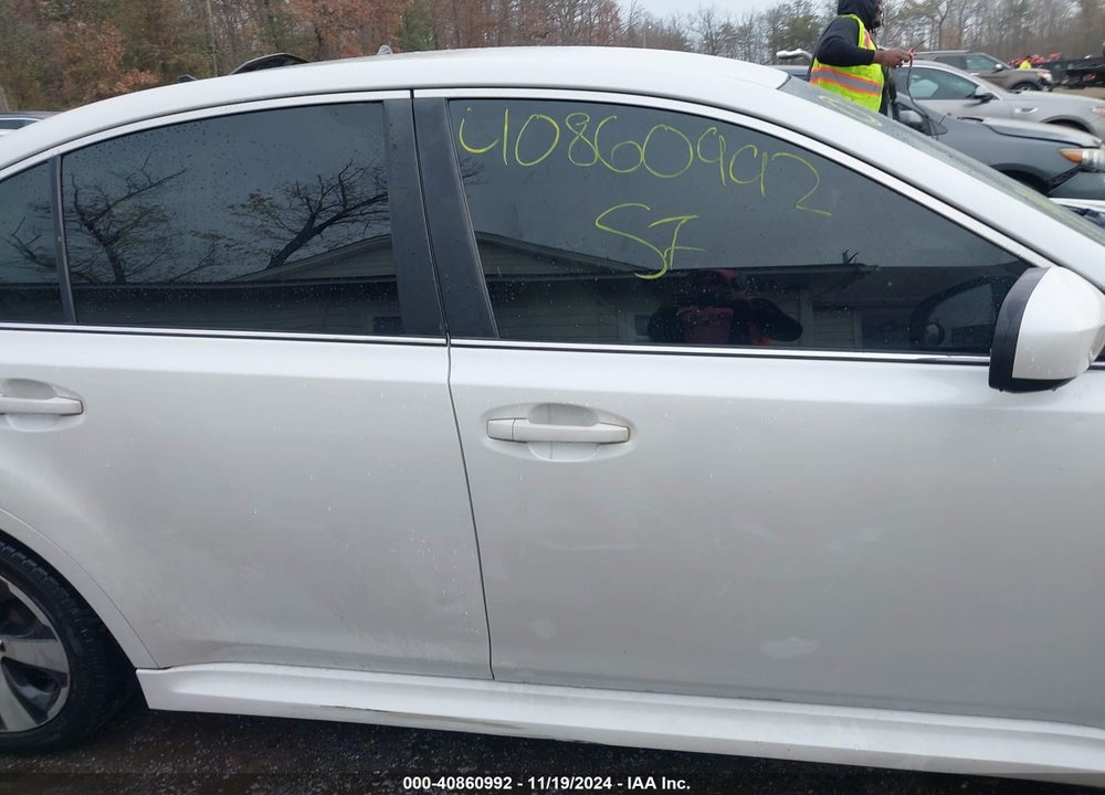 2011 SUBARU LEGACY 2.5I LIMITED VIN: 4S3BMBJ65B3245678