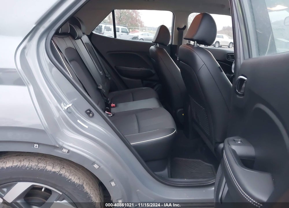 2022 HYUNDAI VENUE LIMITED VIN: KMHRC8A34NU137993