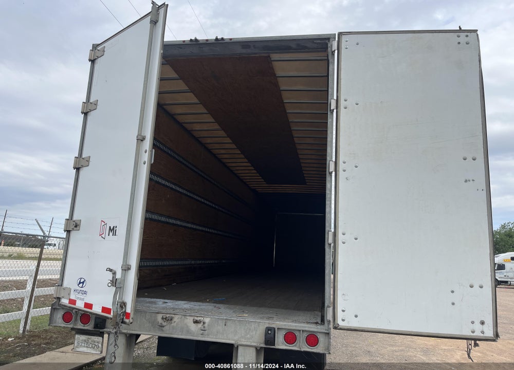 2018 HYUNDAI TRANSLEAD INC HYUNDAI VIN: 3H3V532C3JT501004