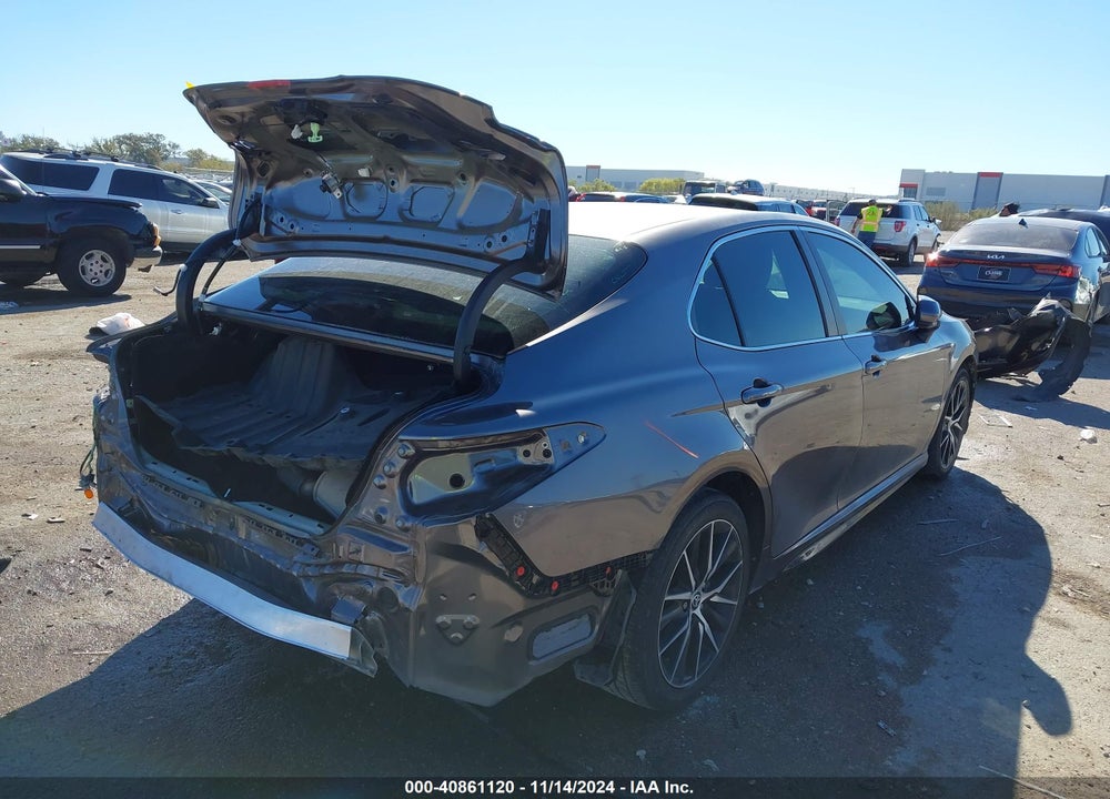 2021 TOYOTA CAMRY VIN: 4T1G11AK0MU428033