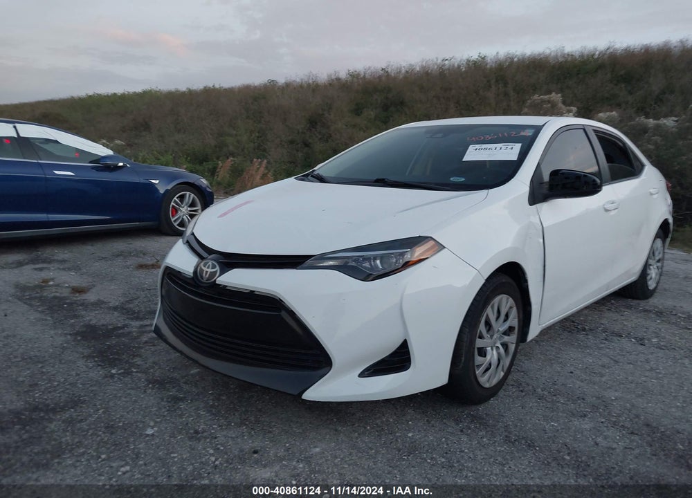 2017 TOYOTA COROLLA LE VIN: 5YFBURHE4HP662943