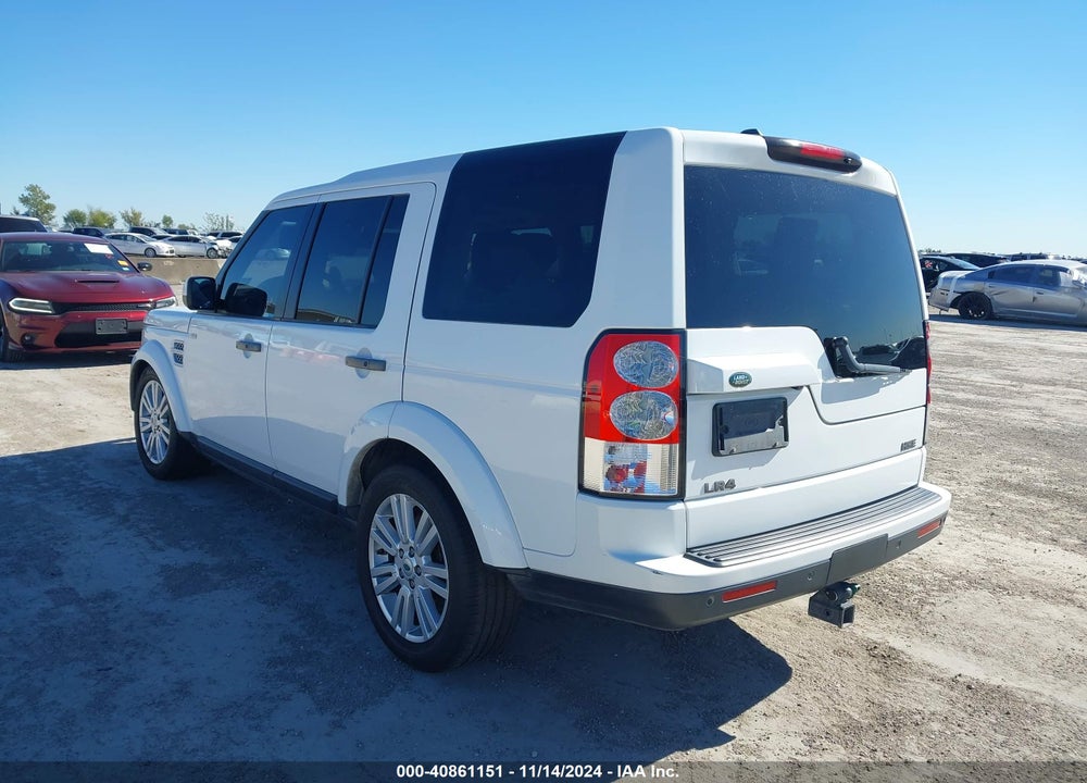 2011 LAND ROVER LR4 VIN: SALAK2D40BA572750