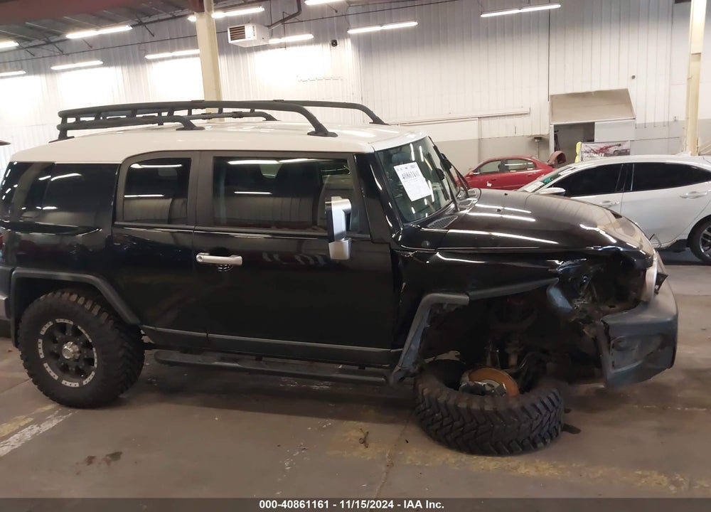 2007 TOYOTA FJ CRUISER VIN: JTEBU11F070048481