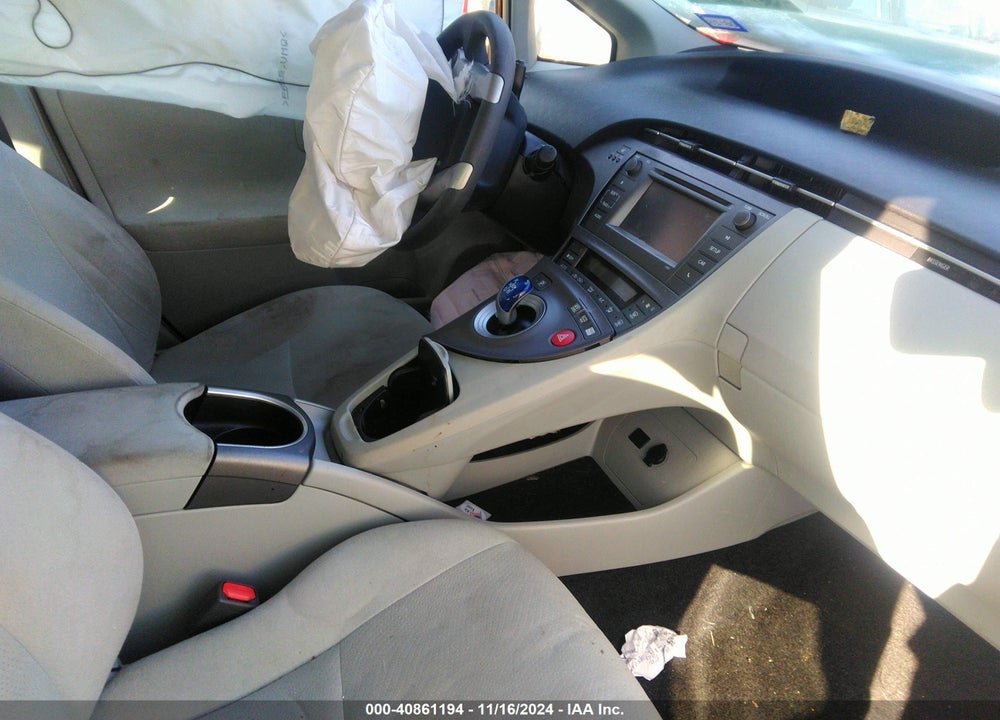 2015 TOYOTA PRIUS VIN: JTDKN3DU0F1938446