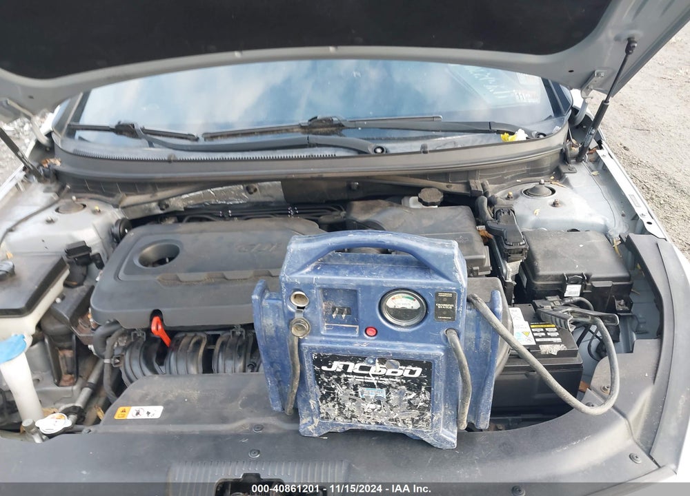 2015 HYUNDAI SONATA SE VIN: 5NPE24AF0FH256807
