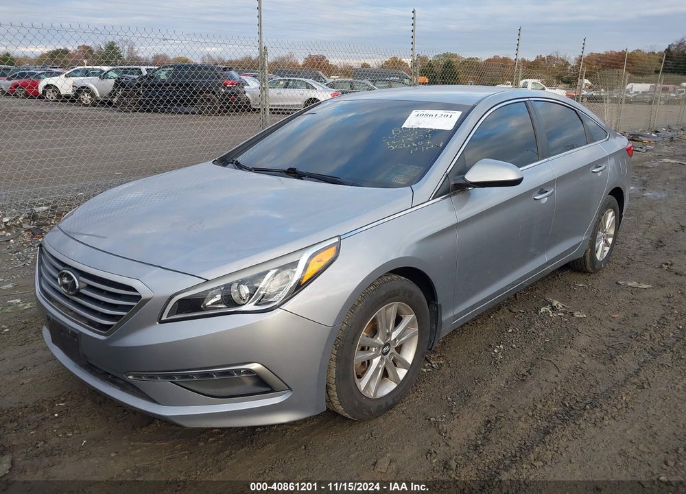 2015 HYUNDAI SONATA SE VIN: 5NPE24AF0FH256807