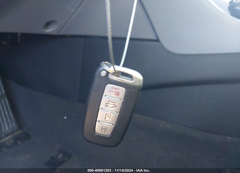 2012 HYUNDAI SONATA HYBRID VIN: KMHEC4A45CA026450