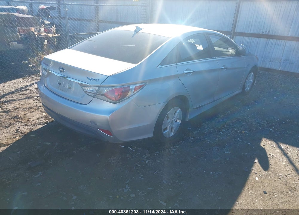 2012 HYUNDAI SONATA HYBRID VIN: KMHEC4A45CA026450