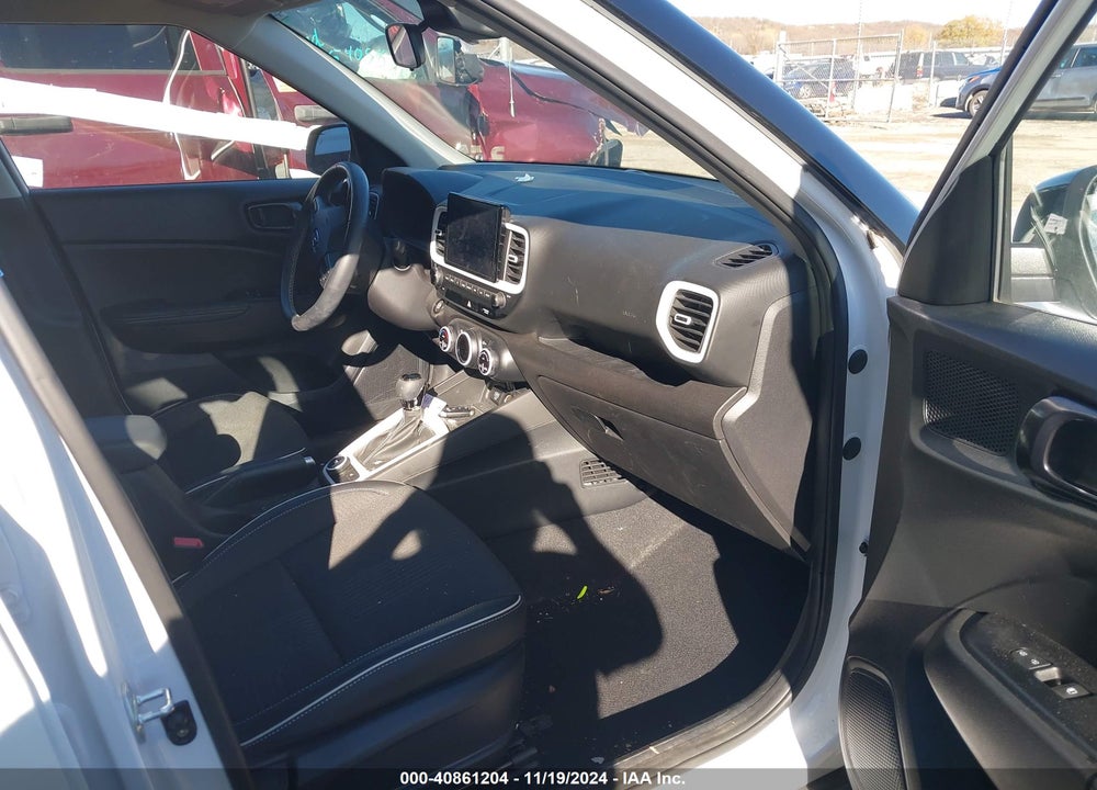 2023 HYUNDAI VENUE LIMITED VIN: KMHRC8A36PU260472