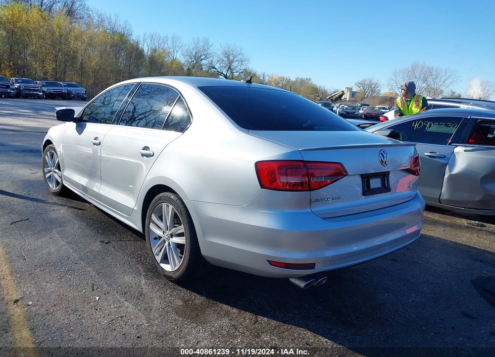 2015 VOLKSWAGEN JETTA 2.0L TDI SEL VIN: 3VWLA7AJ9FM262712