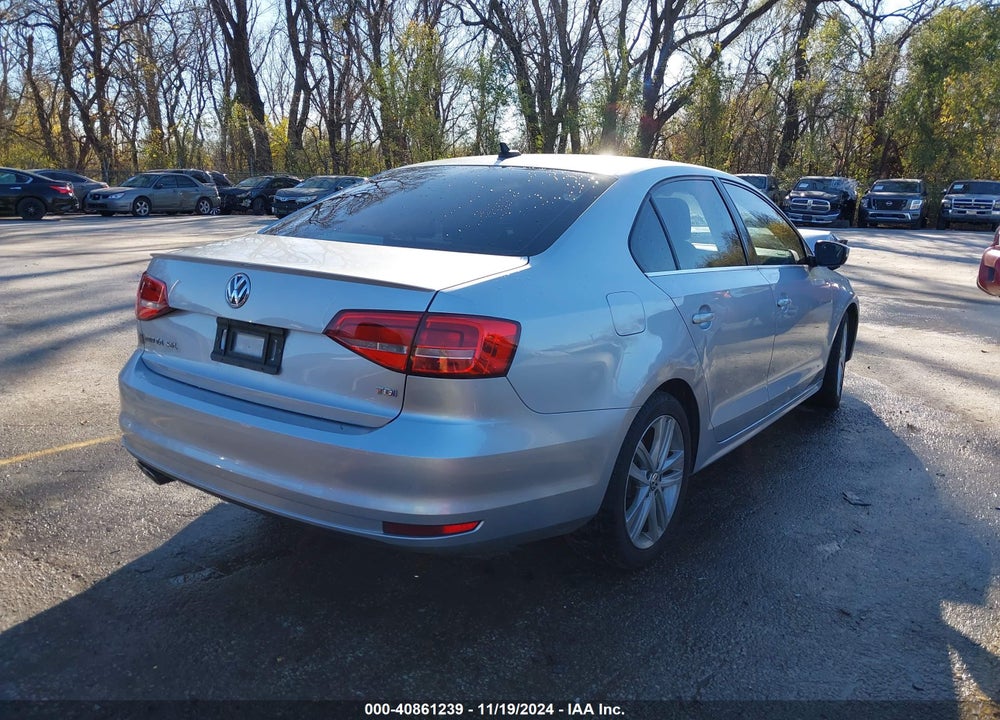 2015 VOLKSWAGEN JETTA 2.0L TDI SEL VIN: 3VWLA7AJ9FM262712