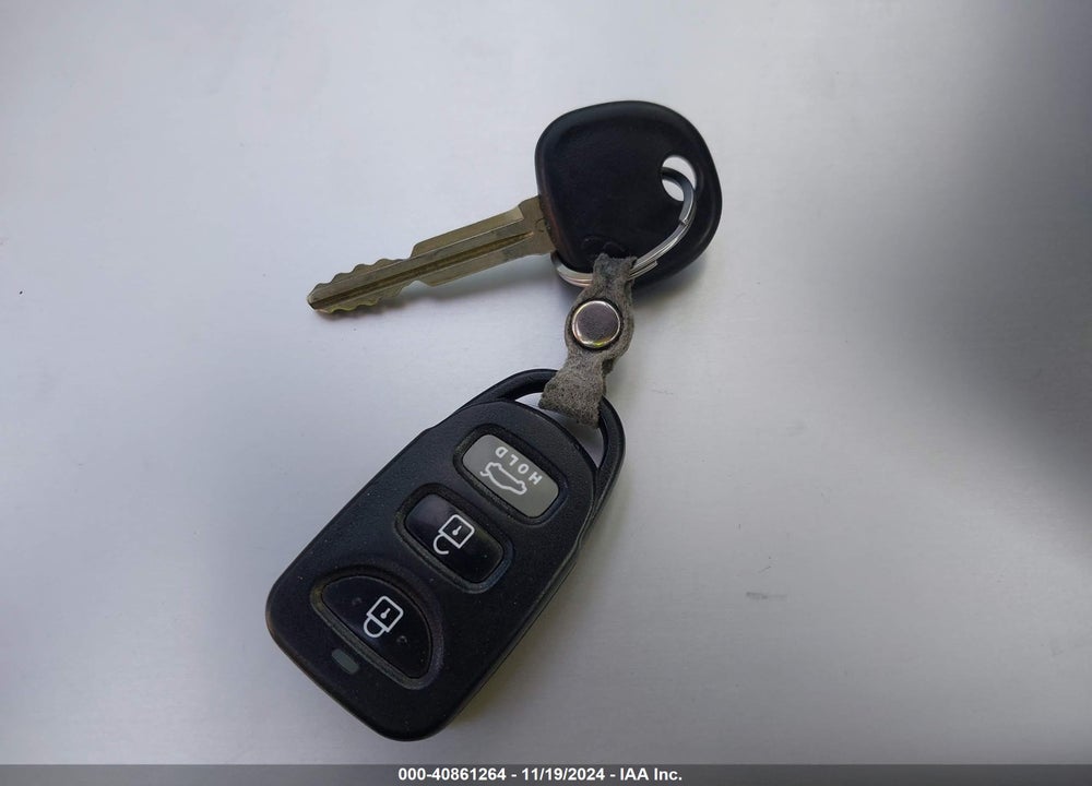 2017 HYUNDAI ELANTRA SE VIN: 5NPD84LF8HH172518