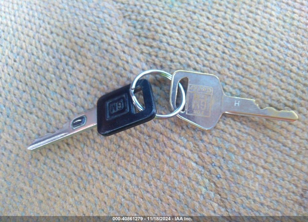 1995 OLDSMOBILE CUTLASS SUPREME SL VIN: 1G3WH52M9SD349542