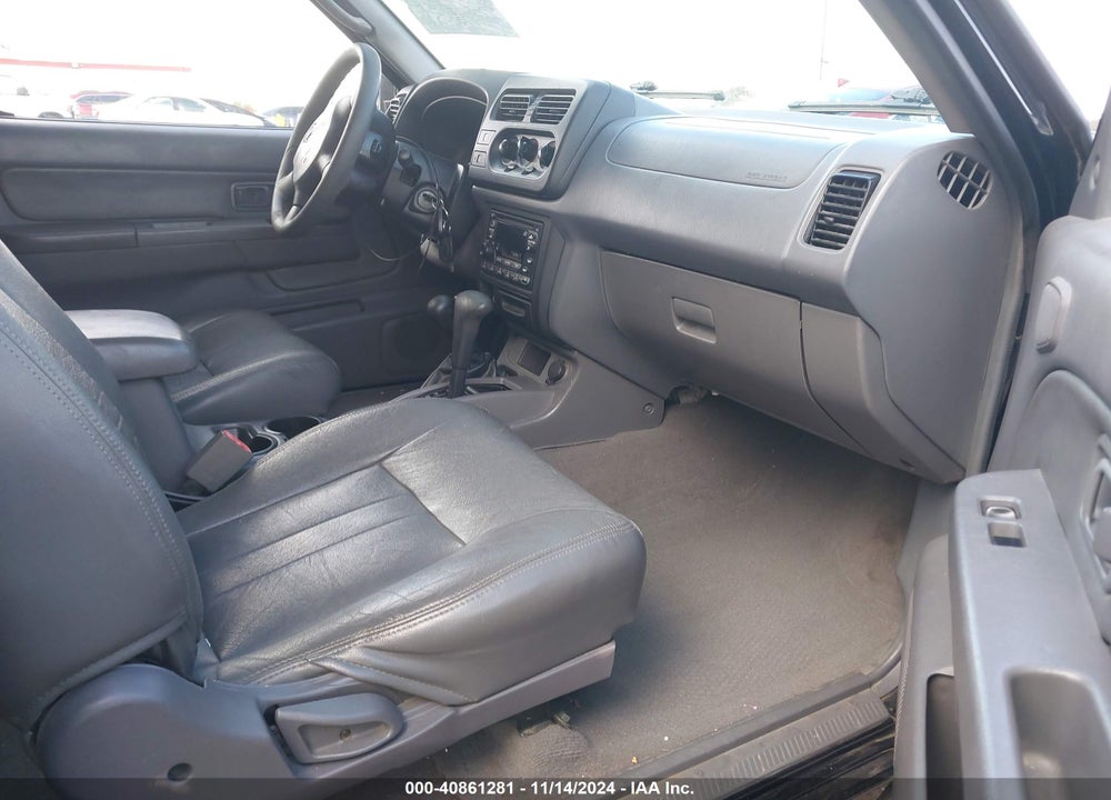 2001 NISSAN XTERRA XE VIN: 5N1ED28Y01C577994