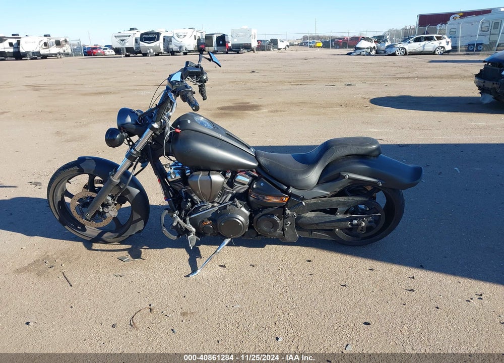 2009 YAMAHA XV1900 CU VIN: JYAVP27E39A010345