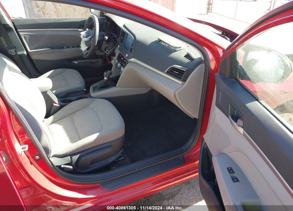2020 HYUNDAI ELANTRA VIN: 5NPD84LF2LH542421