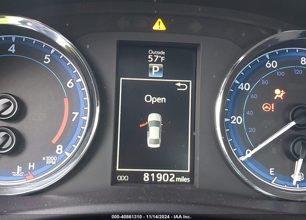 2018 TOYOTA COROLLA SE VIN: 5YFBURHE3JP765096