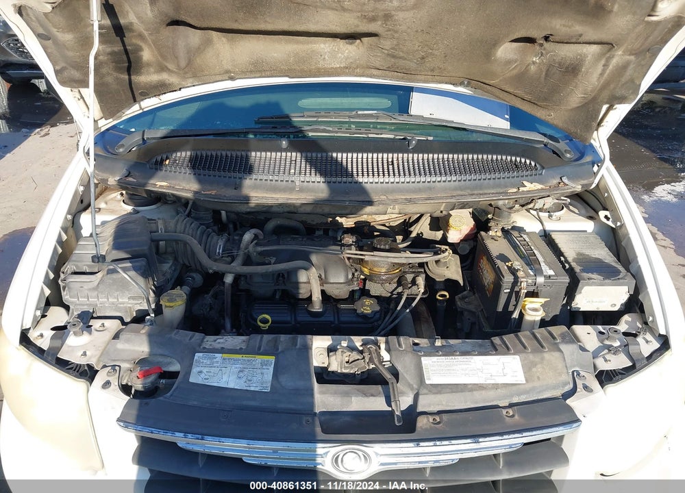 2005 CHRYSLER TOWN & COUNTRY LX VIN: 2C4GP44R75R398265