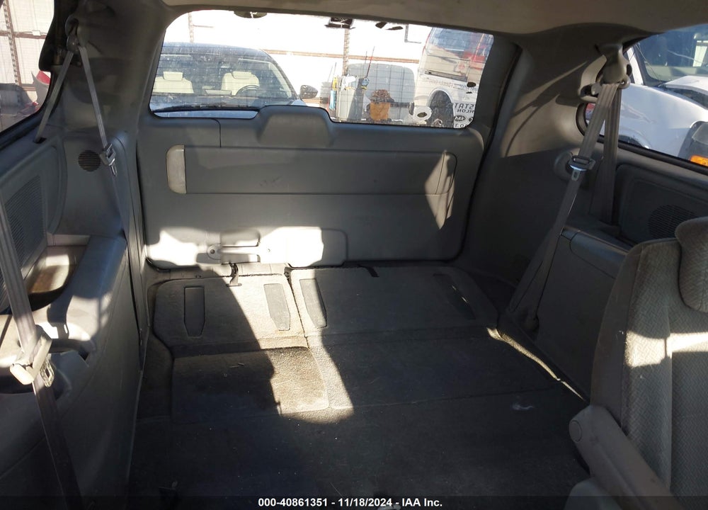 2005 CHRYSLER TOWN & COUNTRY LX VIN: 2C4GP44R75R398265