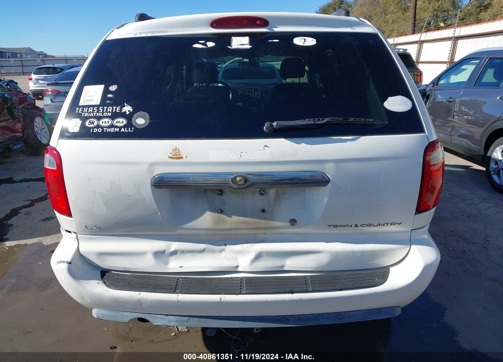 2005 CHRYSLER TOWN & COUNTRY LX VIN: 2C4GP44R75R398265
