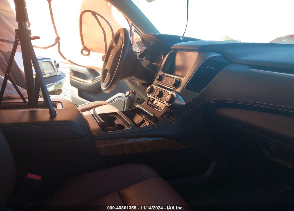 2020 CHEVROLET SUBURBAN 4WD PREMIER VIN: 1GNSKJKJ3LR206287
