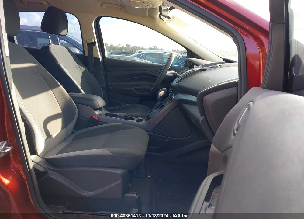 2016 FORD ESCAPE S VIN: 1FMCU0F72GUA49589