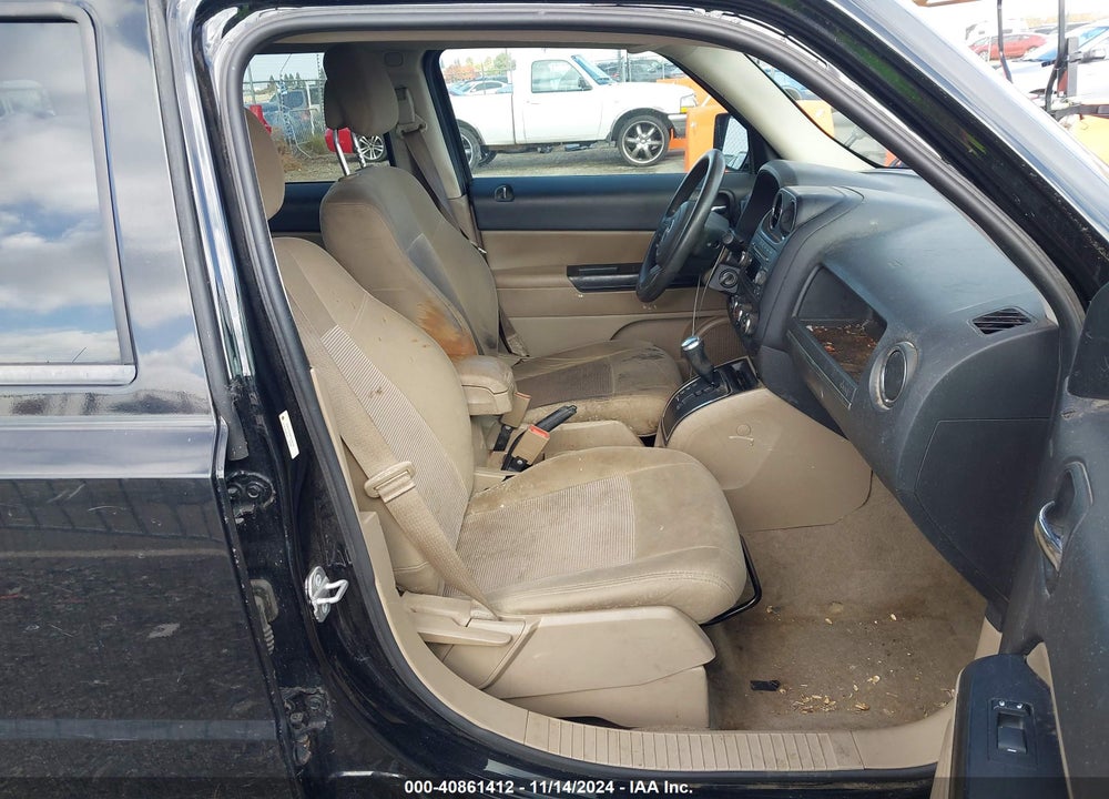 2014 JEEP PATRIOT SPORT VIN: 1C4NJRBB0ED648220