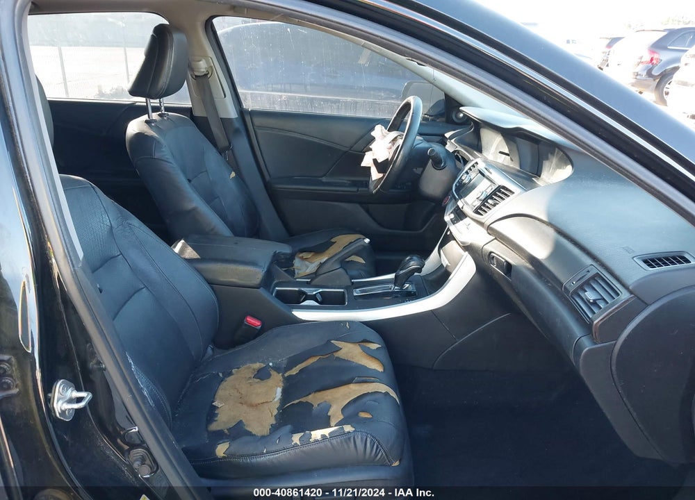 2014 HONDA ACCORD EX-L V-6 VIN: 1HGCR3F80EA015568