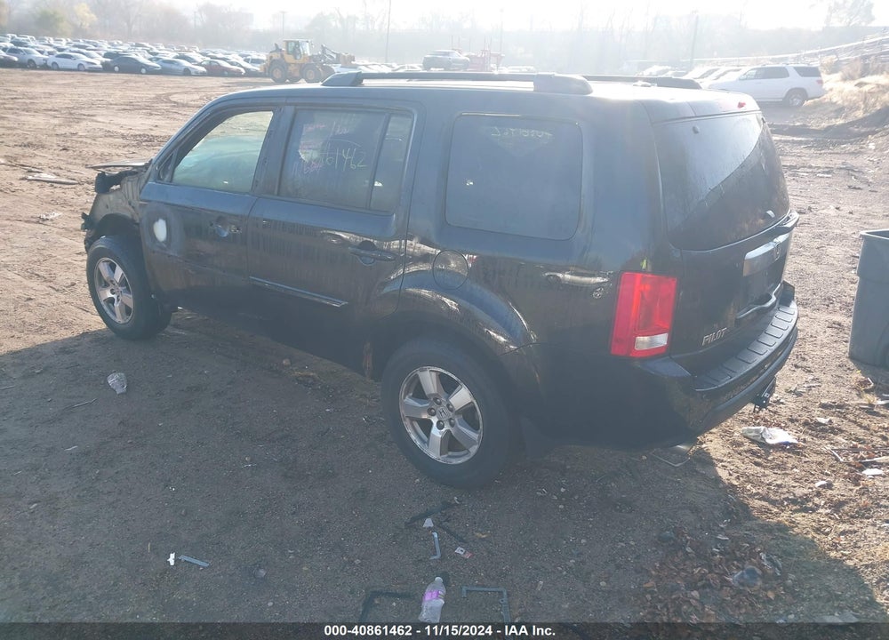 2010 HONDA PILOT EX-L VIN: 5FNYF4H55AB013936