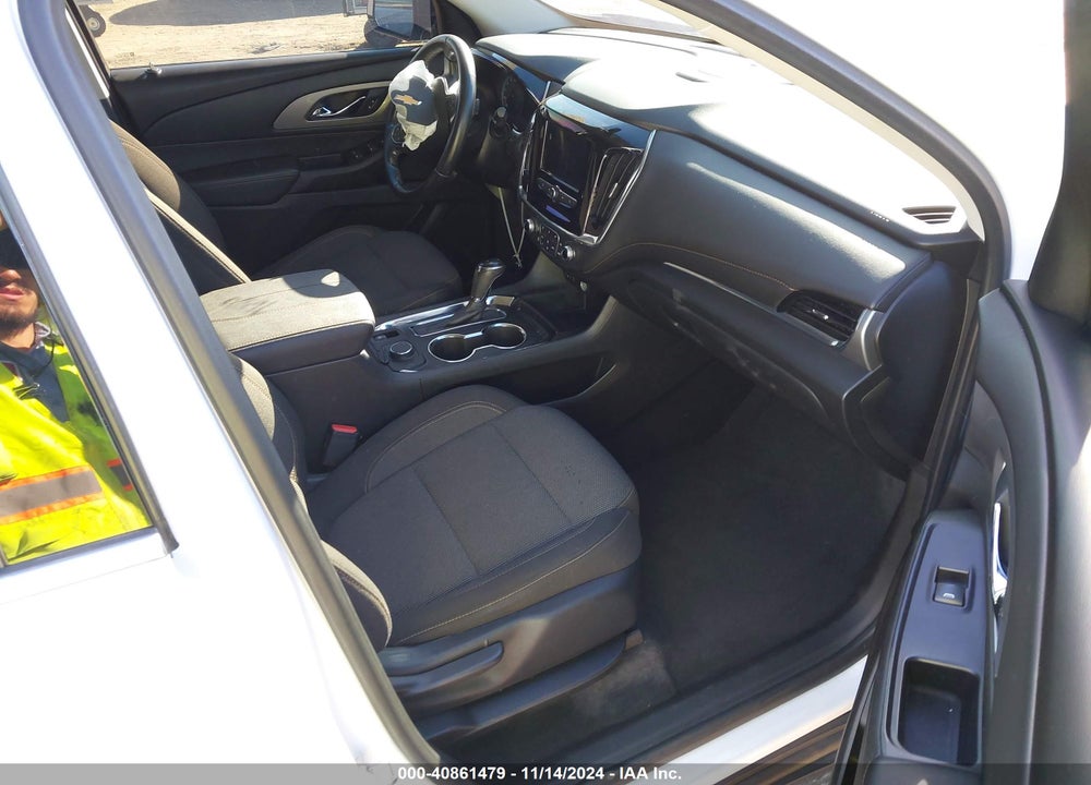 2020 CHEVROLET TRAVERSE FWD LT CLOTH VIN: 1GNERGKWXLJ214232