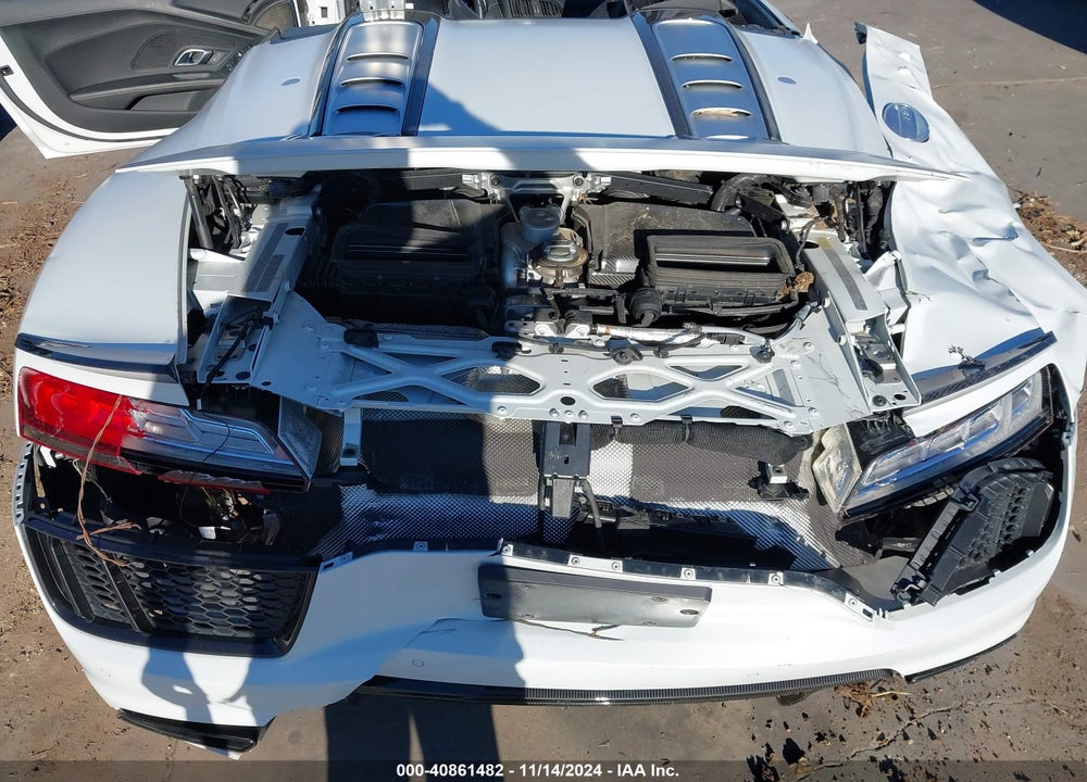2018 AUDI R8 VIN: WUA4BCFX7J7902058