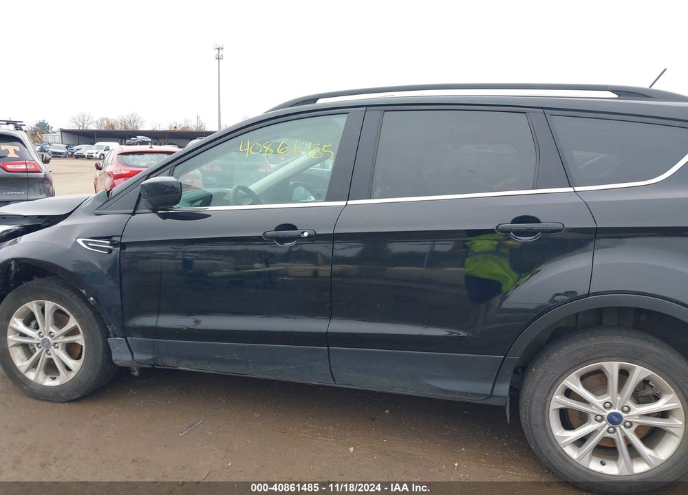 2018 FORD ESCAPE SEL VIN: 1FMCU0HD8JUA75690