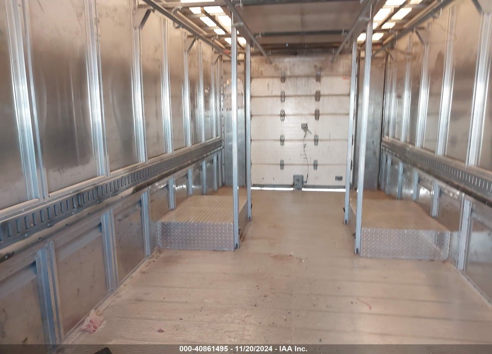 2010 FREIGHTLINER CHASSIS M LINE WALK-IN VAN VIN: 4UZAAPDU9ACAP8332