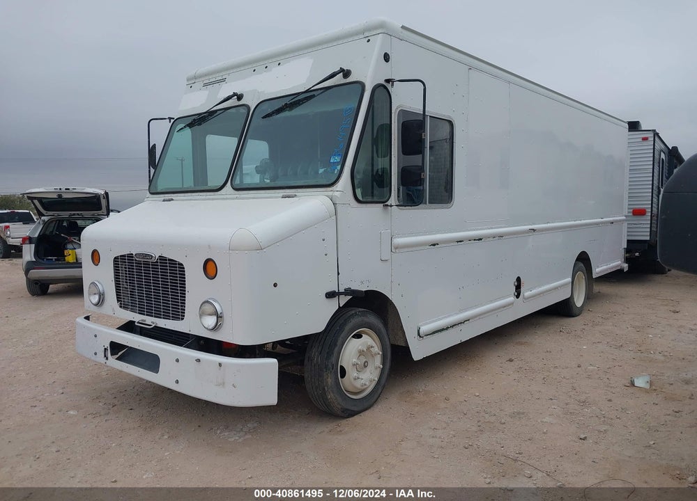 2010 FREIGHTLINER CHASSIS M LINE WALK-IN VAN VIN: 4UZAAPDU9ACAP8332