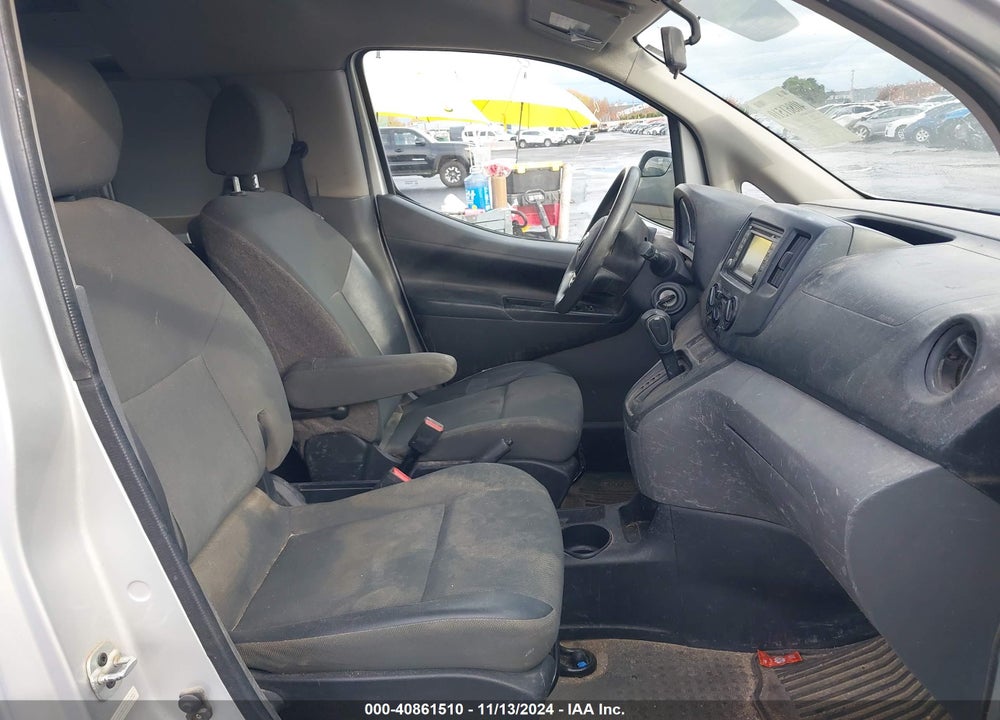 2015 NISSAN NV200 SV VIN: 3N6CM0KN5FK704753