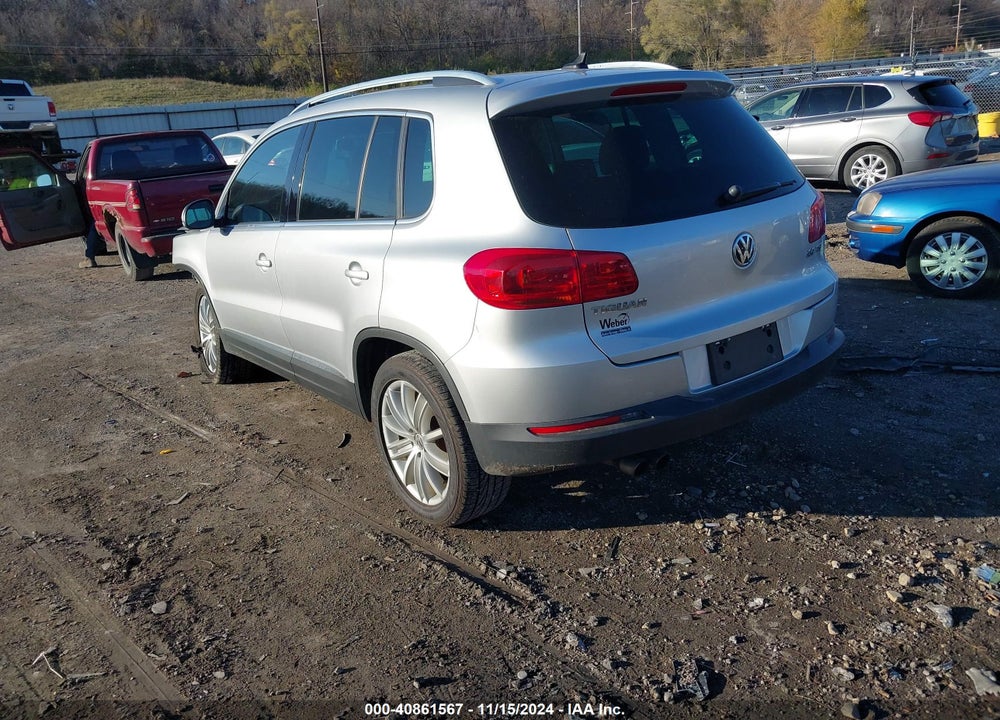 2015 VOLKSWAGEN TIGUAN SE VIN: WVGAV7AX1FW502320