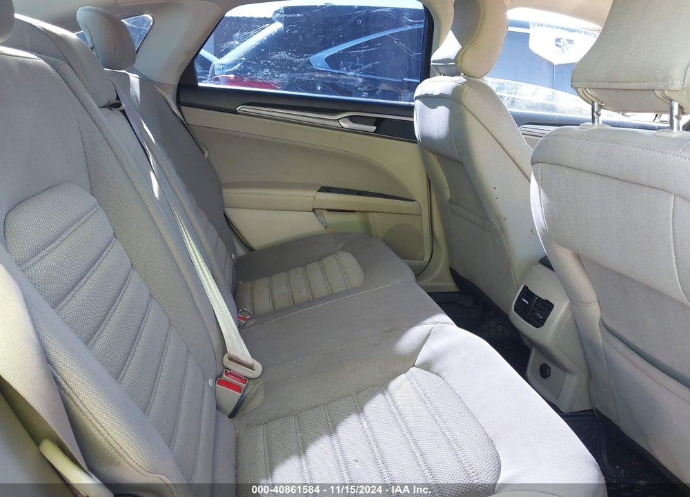 2019 FORD FUSION SE VIN: 3FA6P0HD0KR123111