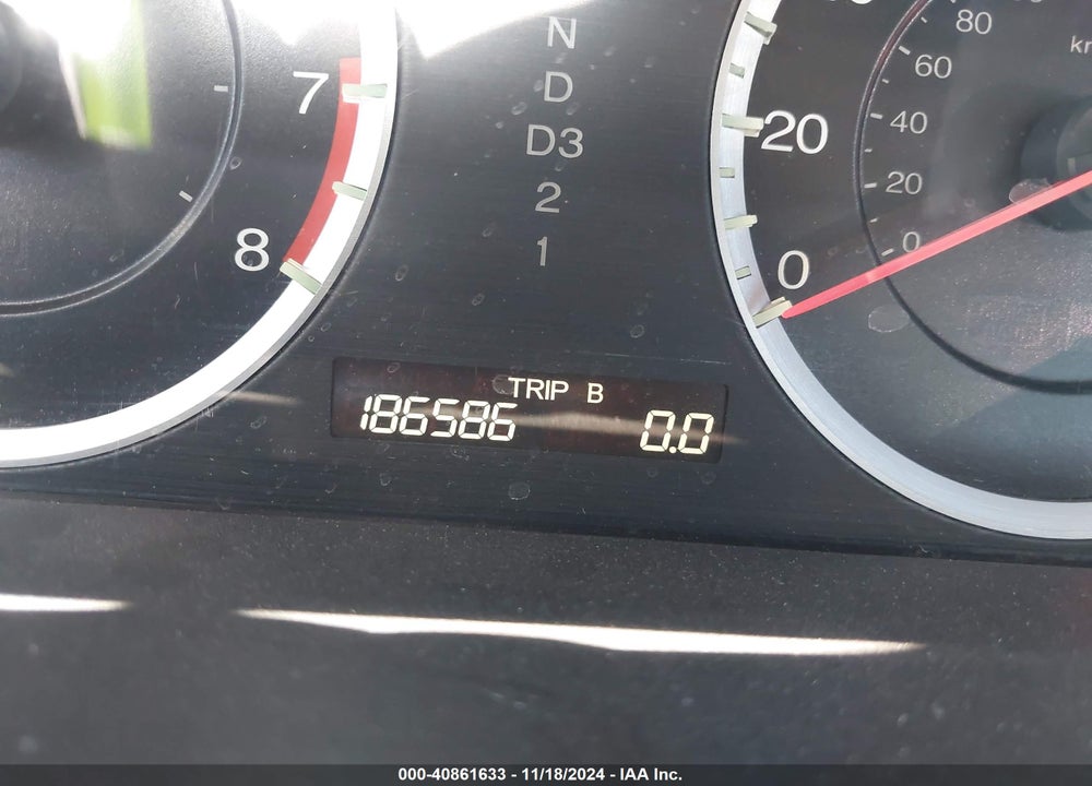 2011 HONDA ACCORD 2.4 LX VIN: 1HGCP2F33BA088420