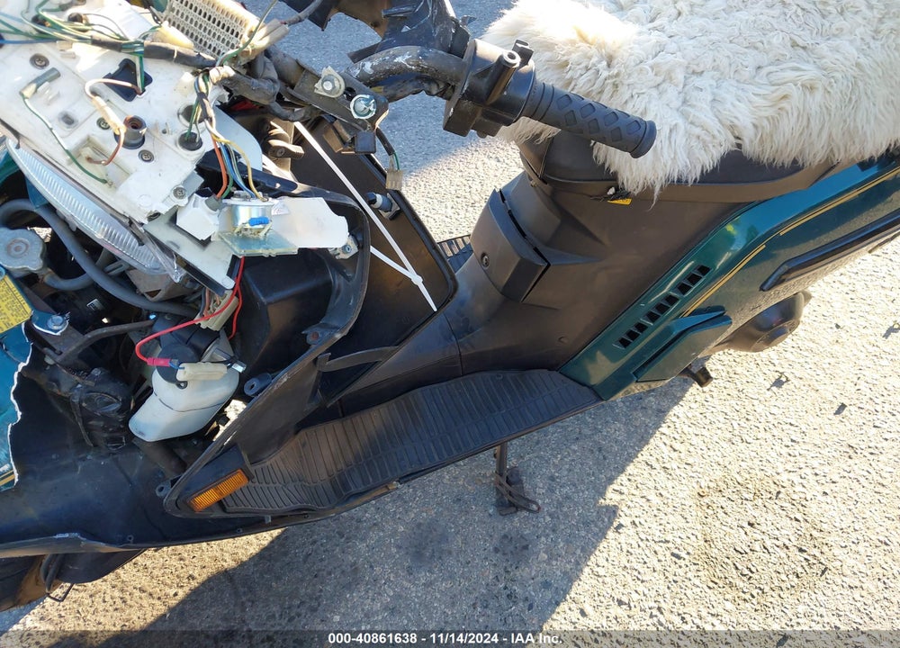 1986 HONDA CH250 VIN: JH2MF0110GK101827