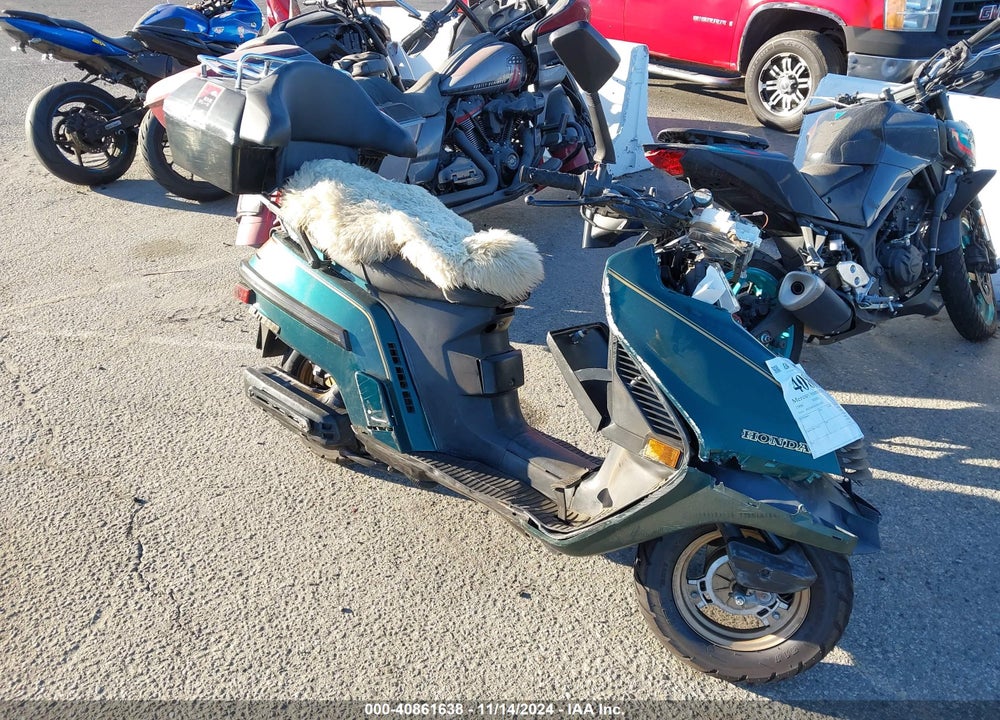 1986 HONDA CH250 VIN: JH2MF0110GK101827