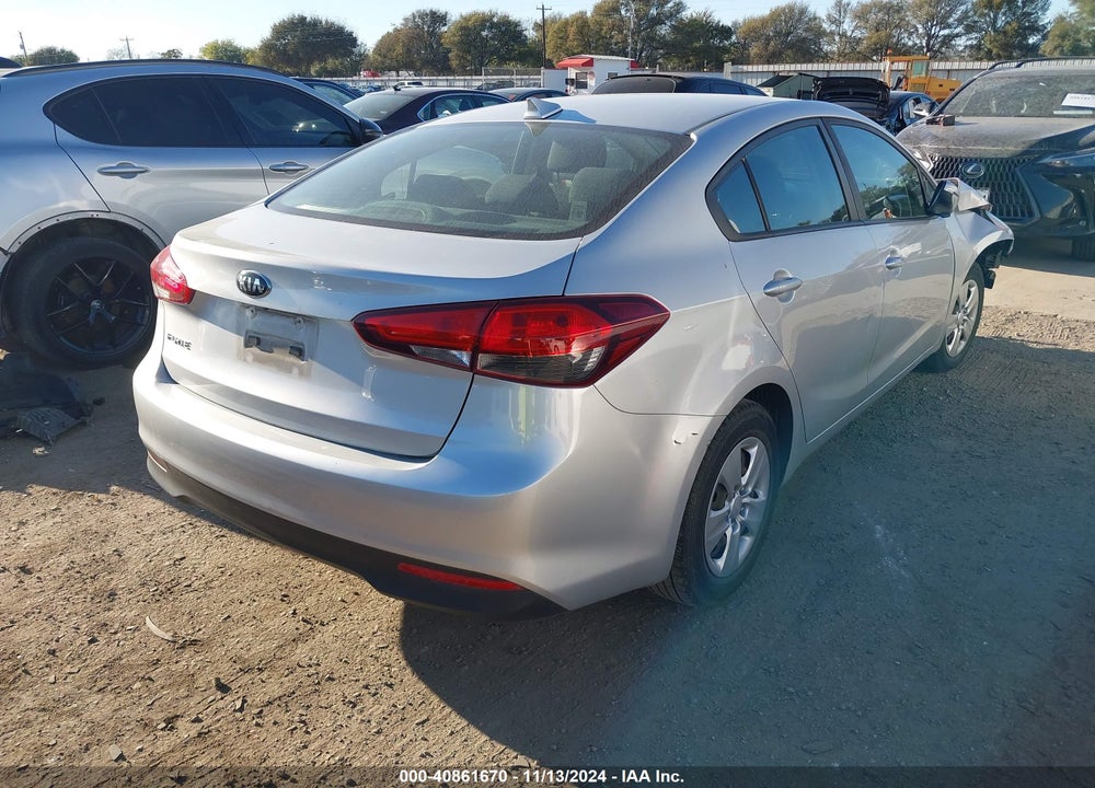 2018 KIA FORTE LX VIN: 3KPFL4A78JE212710