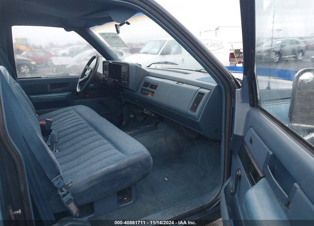 1988 CHEVROLET GMT-400 K3500 VIN: 1GCGK34N2JE170316