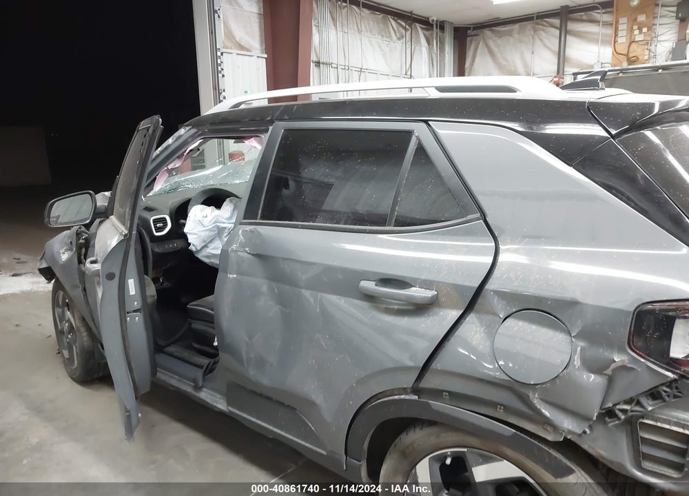 2022 HYUNDAI VENUE LIMITED VIN: KMHRC8A35NU208182