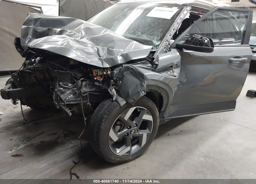 2022 HYUNDAI VENUE LIMITED VIN: KMHRC8A35NU208182