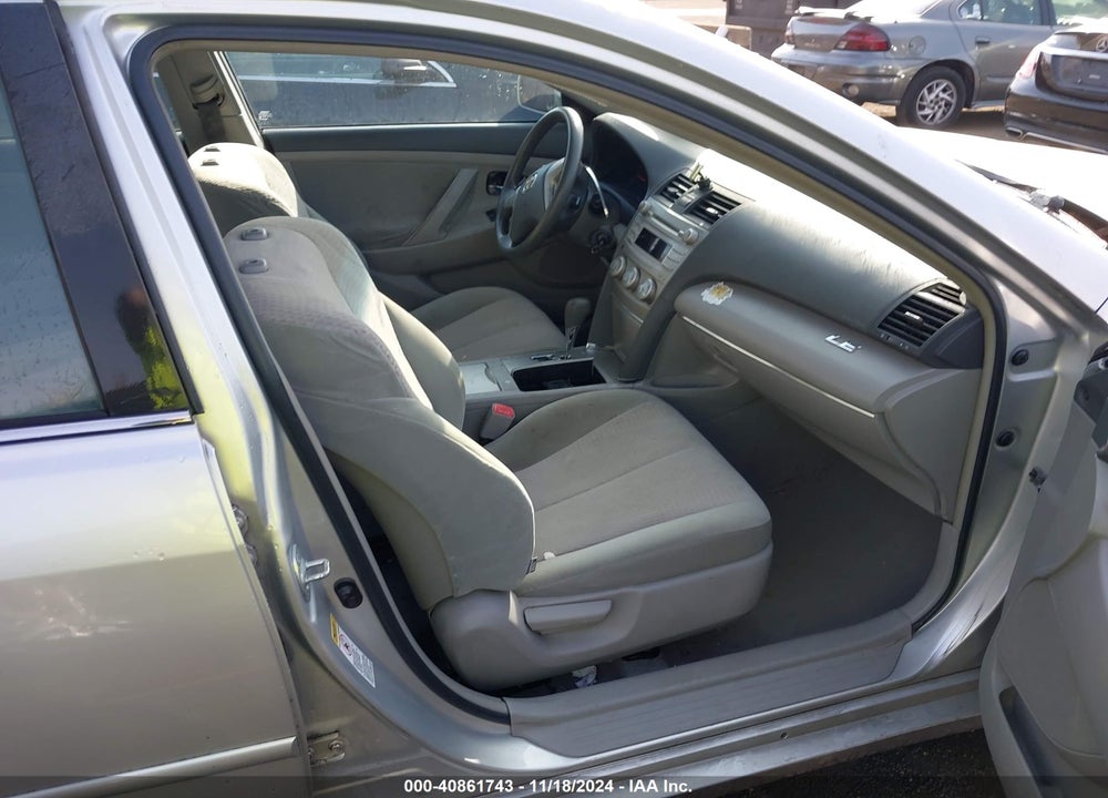2011 TOYOTA CAMRY LE VIN: 4T1BF3EK5BU649450