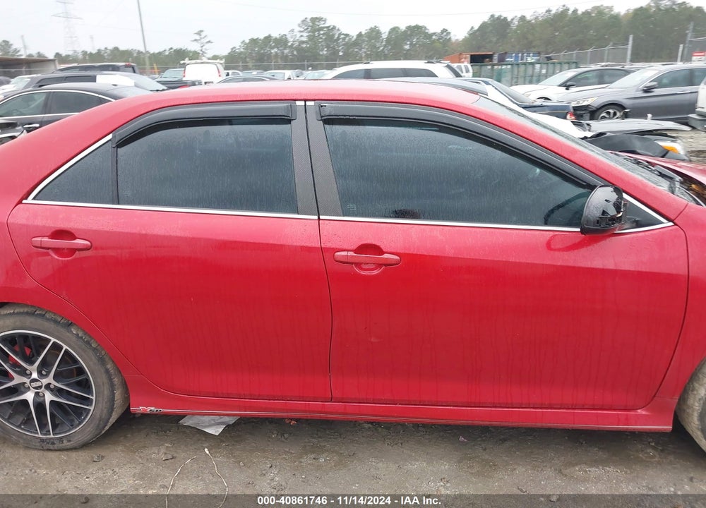 2014 TOYOTA CAMRY SE VIN: 4T1BF1FK4EU832832