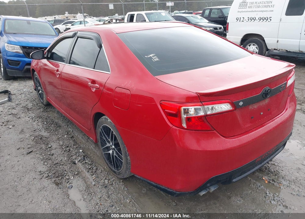 2014 TOYOTA CAMRY SE VIN: 4T1BF1FK4EU832832