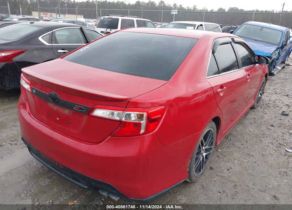 2014 TOYOTA CAMRY SE VIN: 4T1BF1FK4EU832832