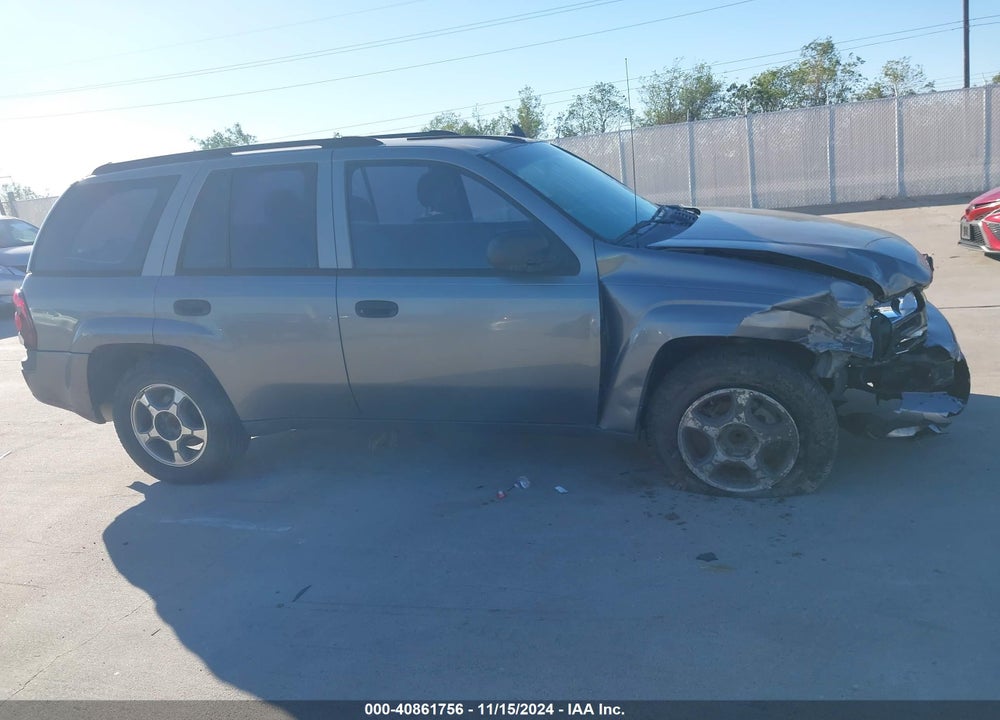 2007 CHEVROLET TRAILBLAZER LS VIN: 1GNDS13S472169197