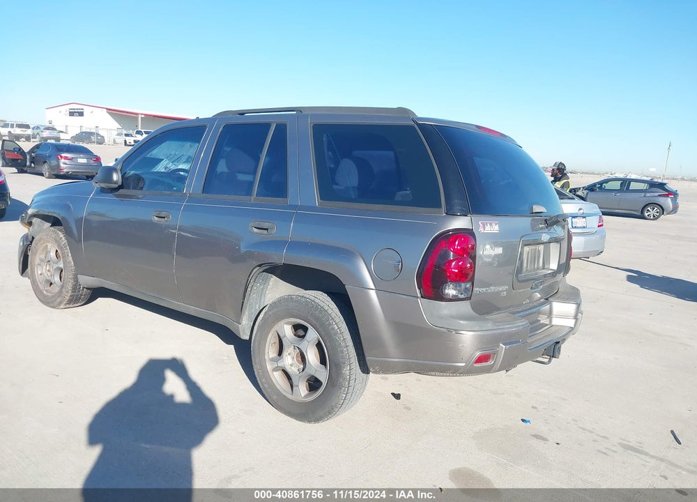 2007 CHEVROLET TRAILBLAZER LS VIN: 1GNDS13S472169197
